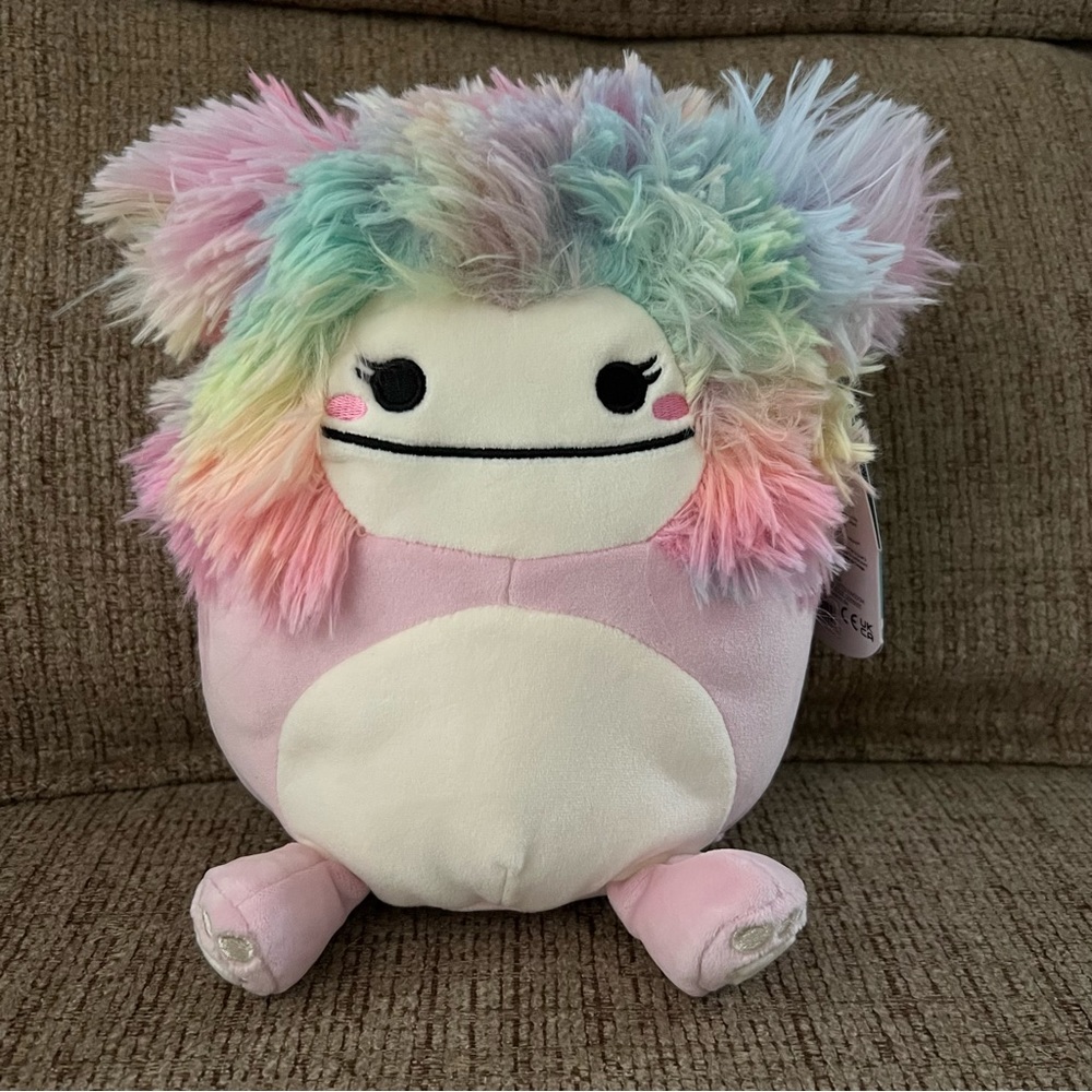 Squishmallows Caparinne the Bigfoot 8"